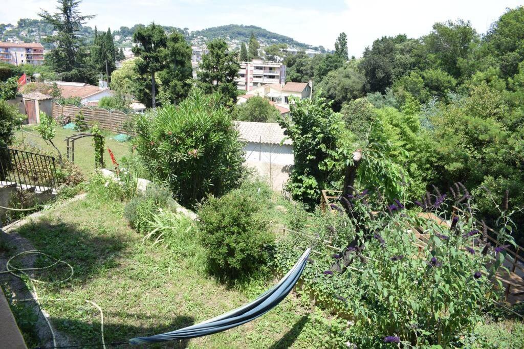 Appartement Neuf Et Independant Dans Rez-De-Villa 瓦洛里 外观 照片